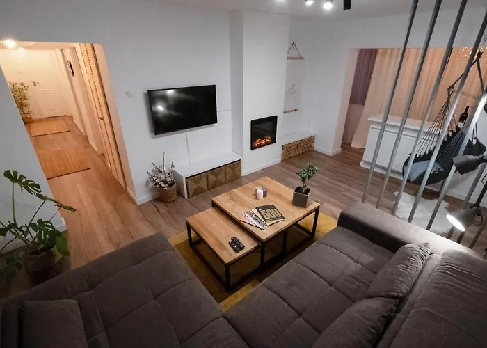 The Retreat - Heartwarming Fireplace 3-Room Apartment
